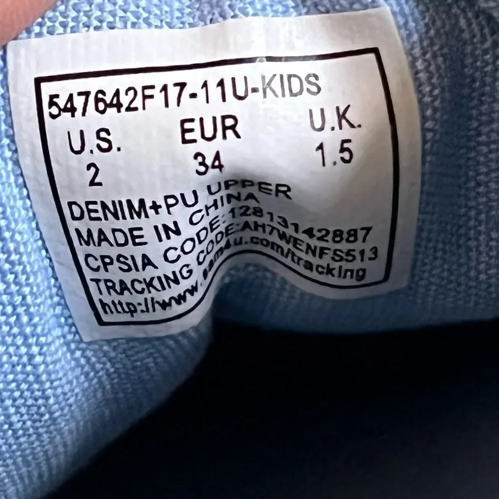 Levi's Youth‎ Size 2 Dark Wash Denim Blue Low Top Casual Sneakers